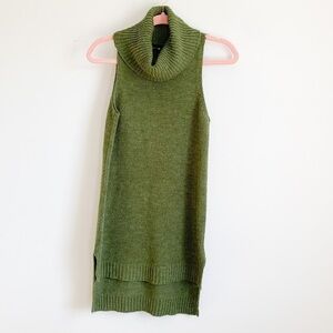 Green Cowl Neck Sleeveless Tunic Length Sweater Medium